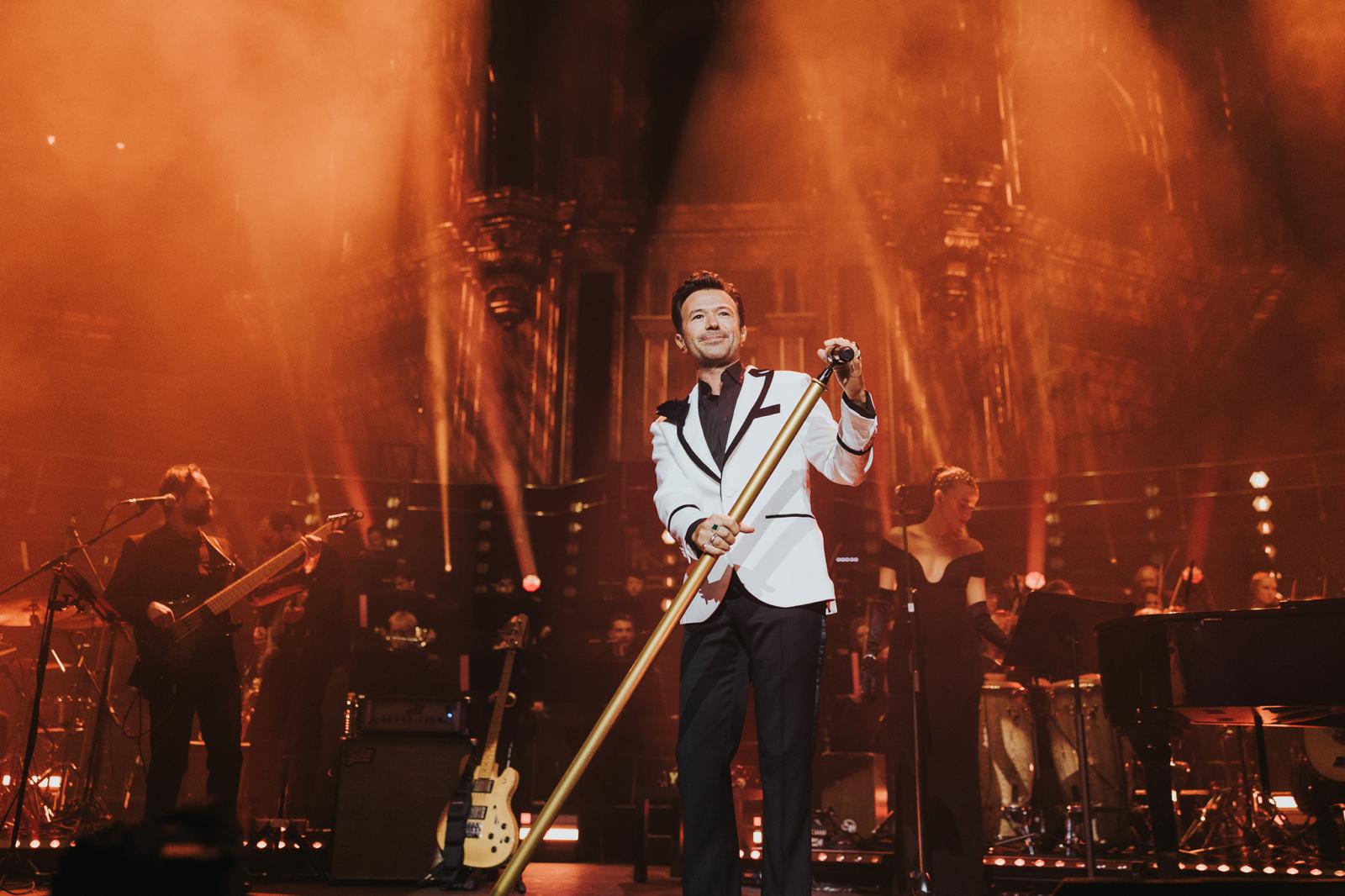 Yalın Makes History with a Stunning Performance at the Royal Albert Hall